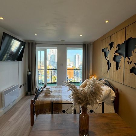 Cozy Flat With Balcony Apartment Londra Exterior foto